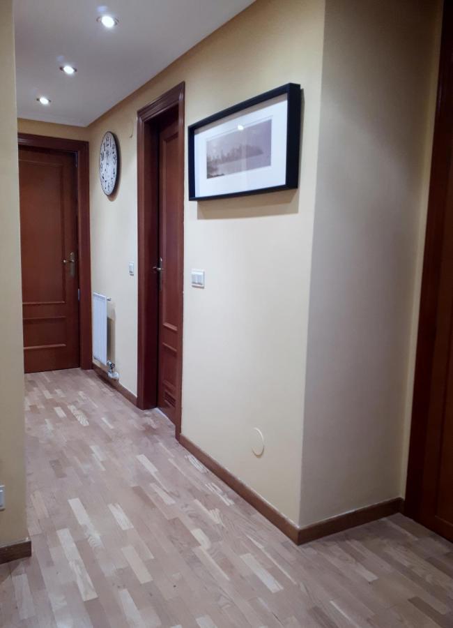 Castelao Appartamento Oviedo Esterno foto
