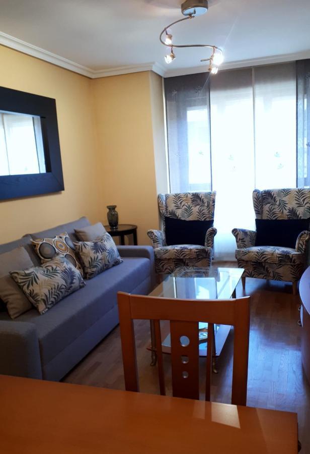 Castelao Appartamento Oviedo Esterno foto